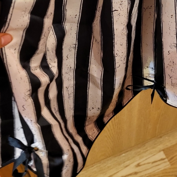 HT AHS Dress - Picture 2 of 6